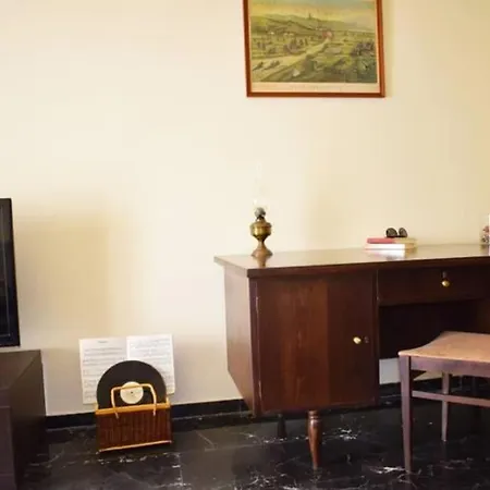 公寓 Marble Cool 2-bedroom Down Town Yard House 基萨莫斯