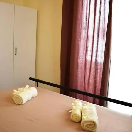 Marble Cool 2-bedroom Down Town Yard House 公寓 *